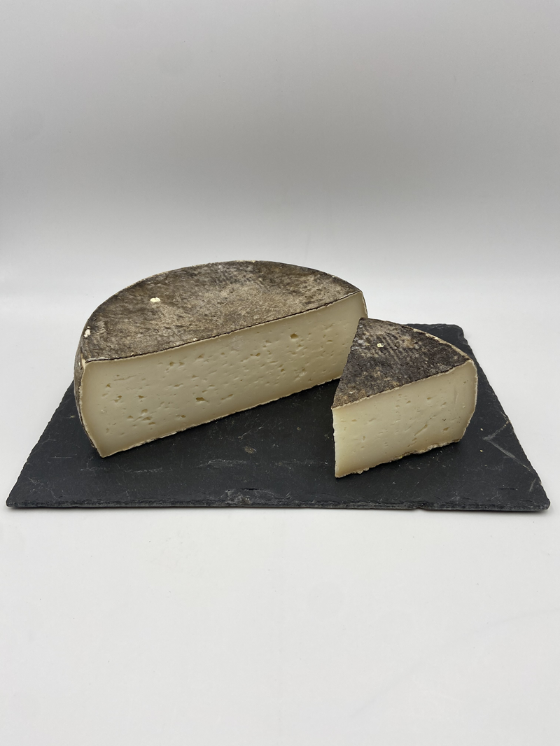 Tomme fondante mi-vache mi-ch&#232;vre